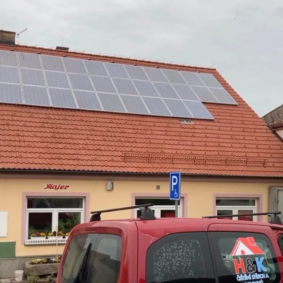 Sedlová střecha po vyčištění a impregnaci — Plánice